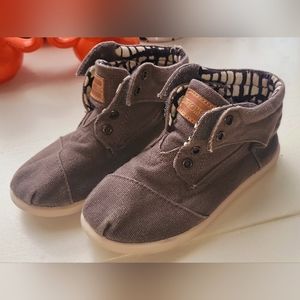 Tom's High Top Toddler Shoes Size 10